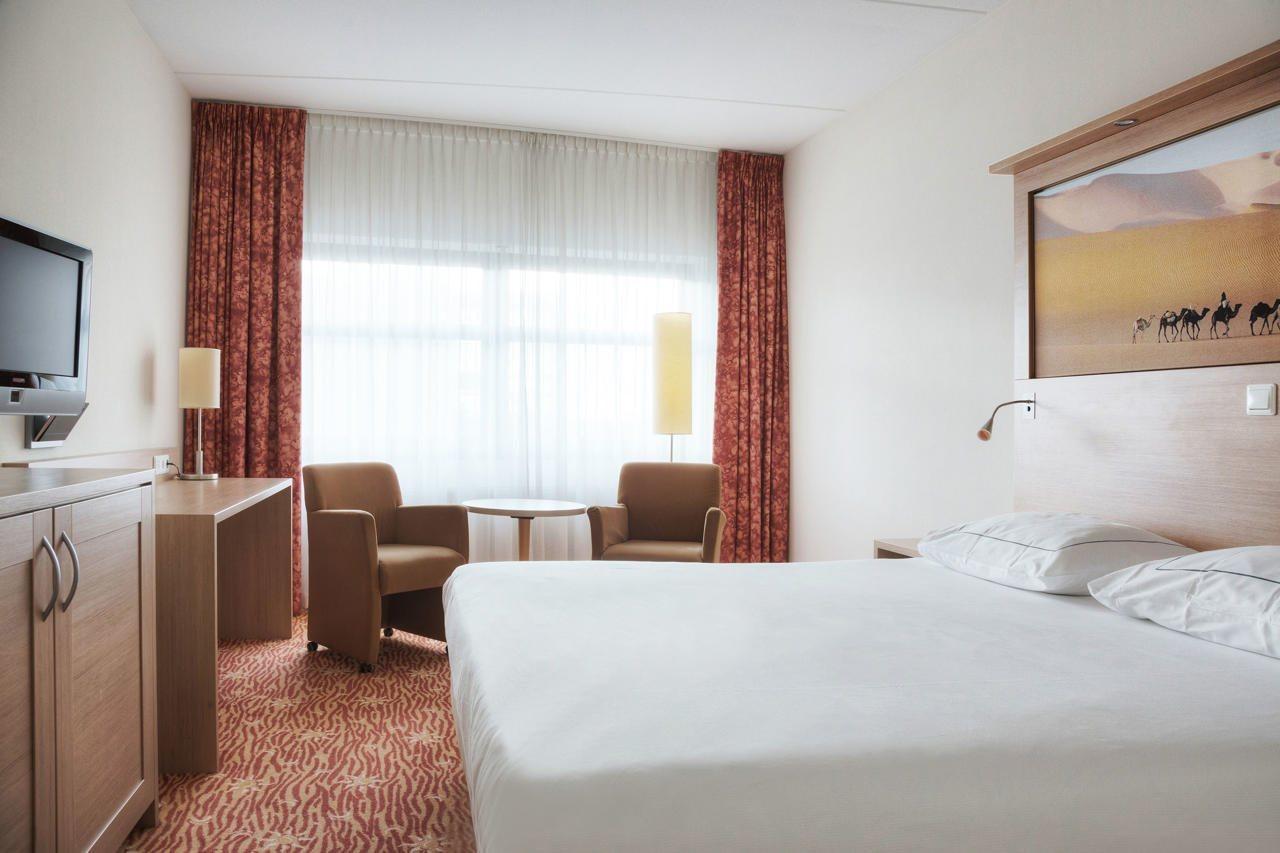 Leonardo Center 4*